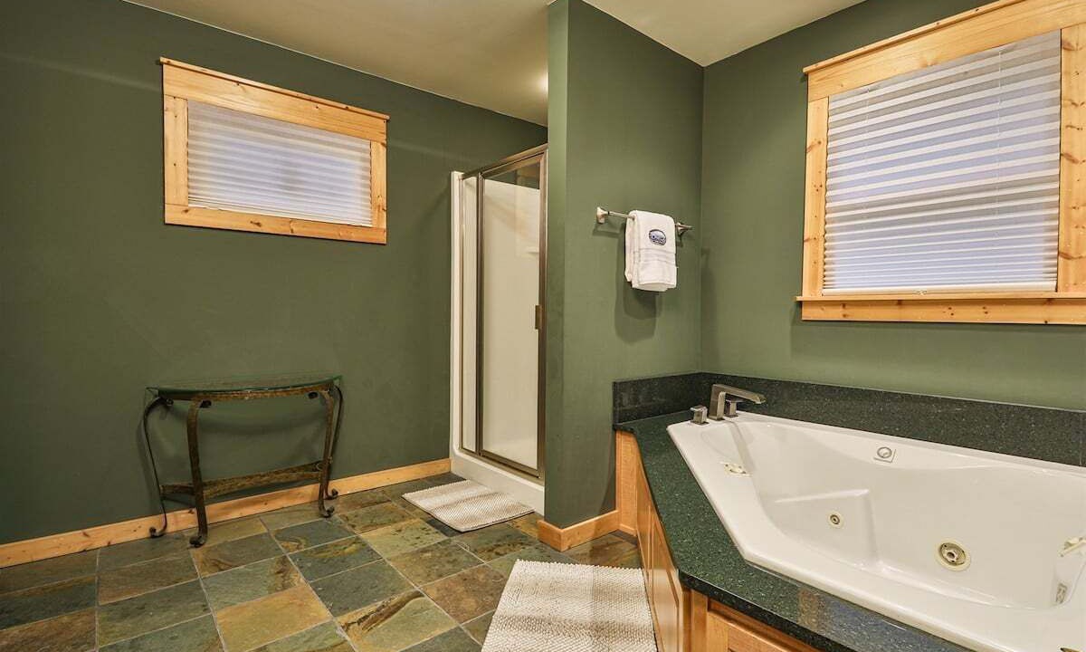 Photo of Bathroom in Ellijay