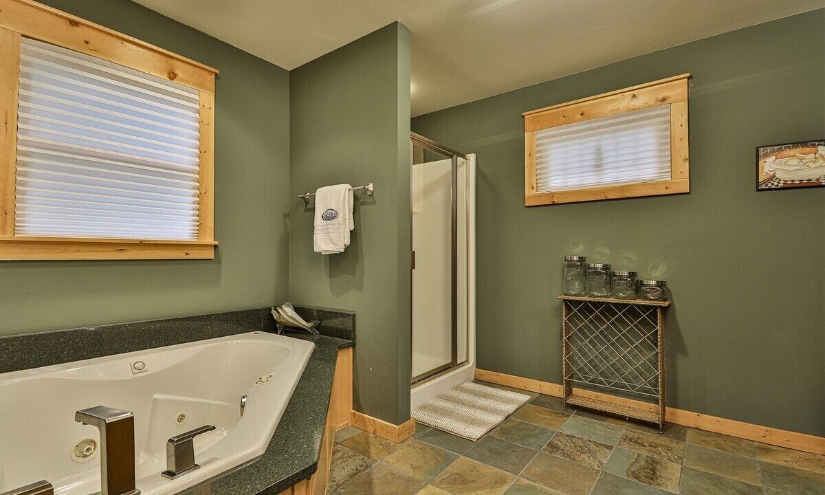 Photo of Bathroom in Ellijay