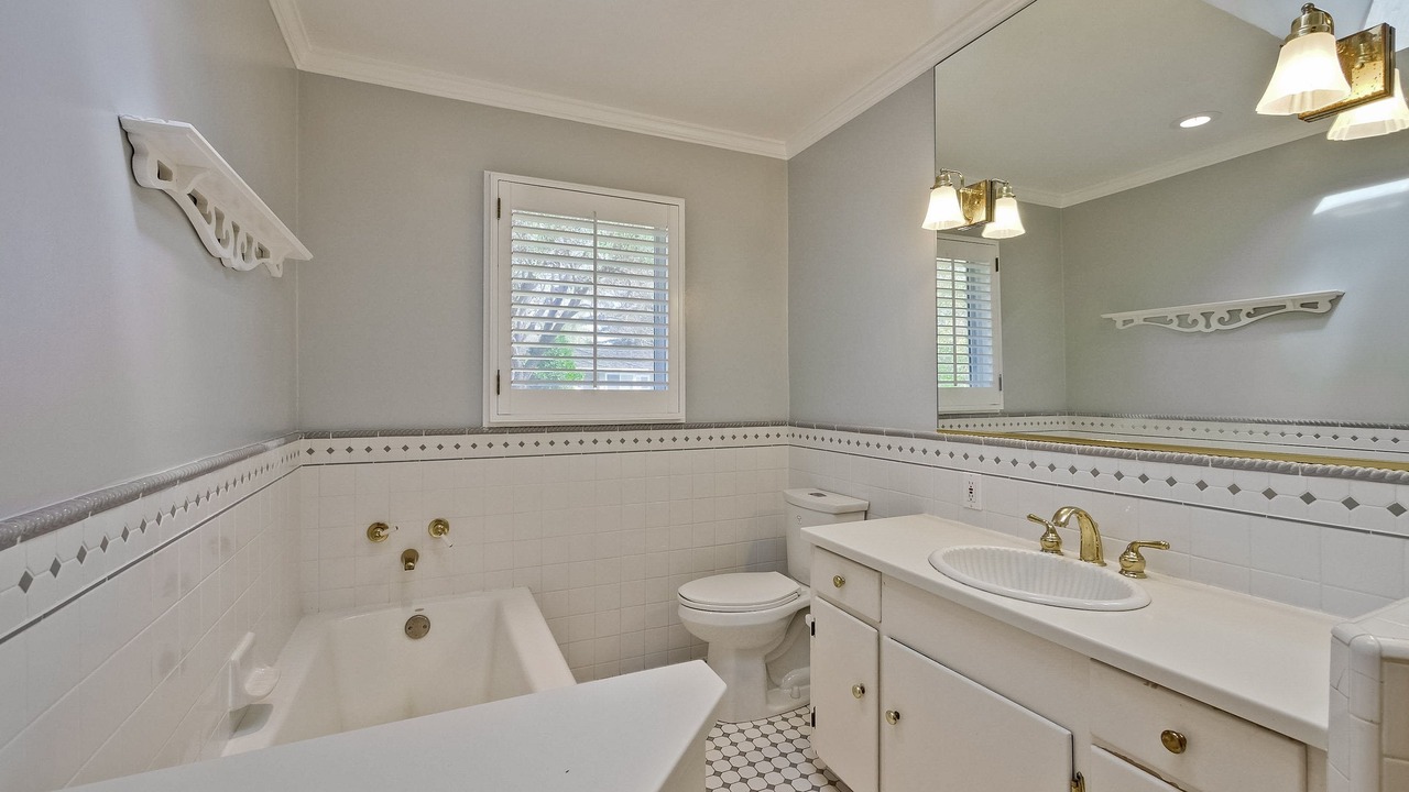 Photo of Bathroom in North Los Altos