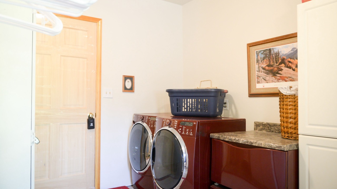 Photo of Bedroom in Wasilla