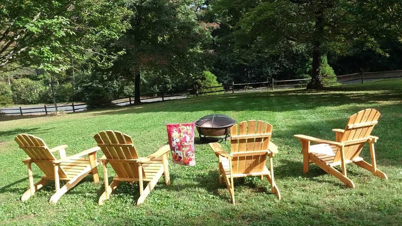 Photo of Others in Spruce Pine