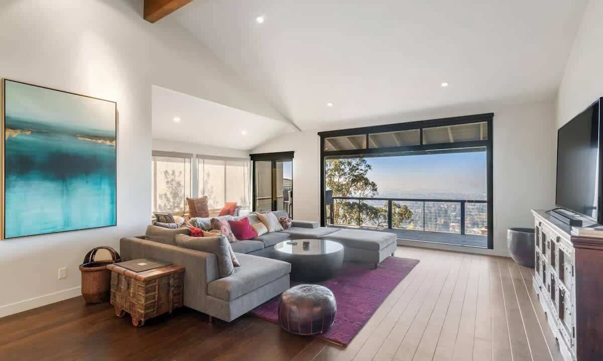 Photo of Bedroom in Claremont Hills