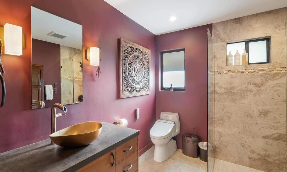 Photo of Bathroom in Claremont Hills