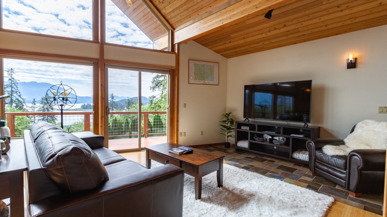 Photo of Livingroom in Juneau