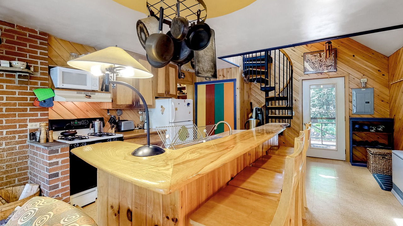 Photo of Kitchen in Northeast Somerset