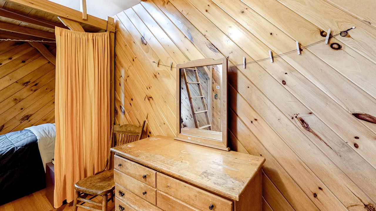 Photo of Bedroom in Northeast Somerset