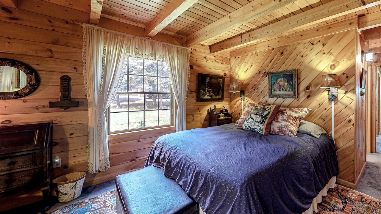 Photo of Bedroom in Northeast Somerset