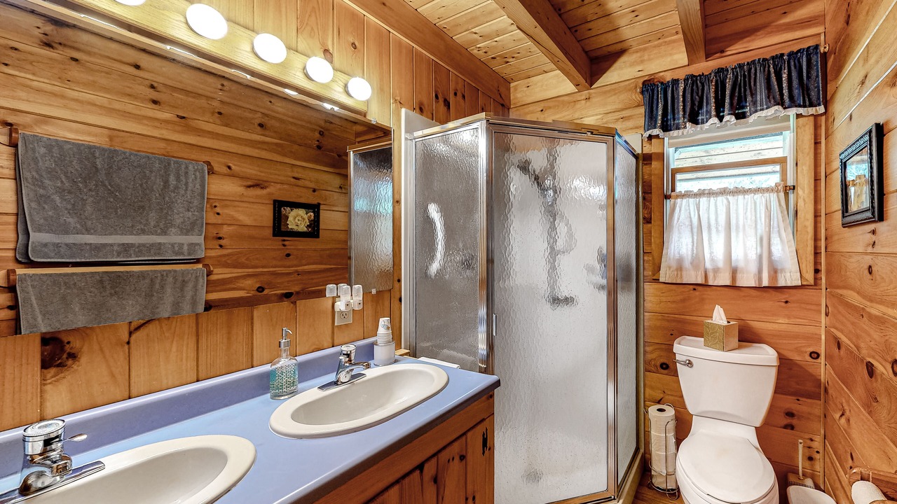 Photo of Bathroom in Northeast Somerset