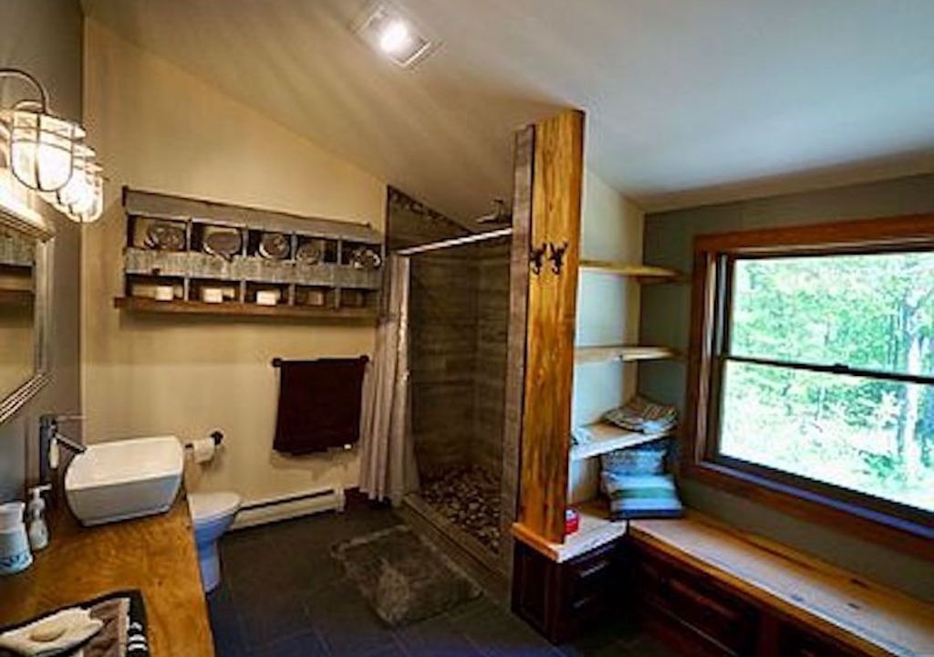 Photo of Bathroom in Rockwood