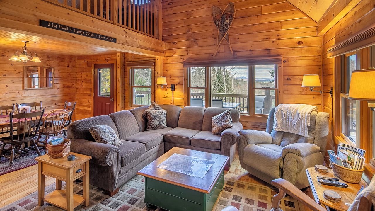 Photo of Livingroom in Franklin County