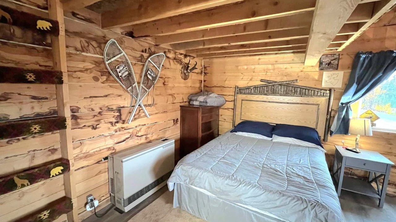 Photo of Bedroom in Ninilchik