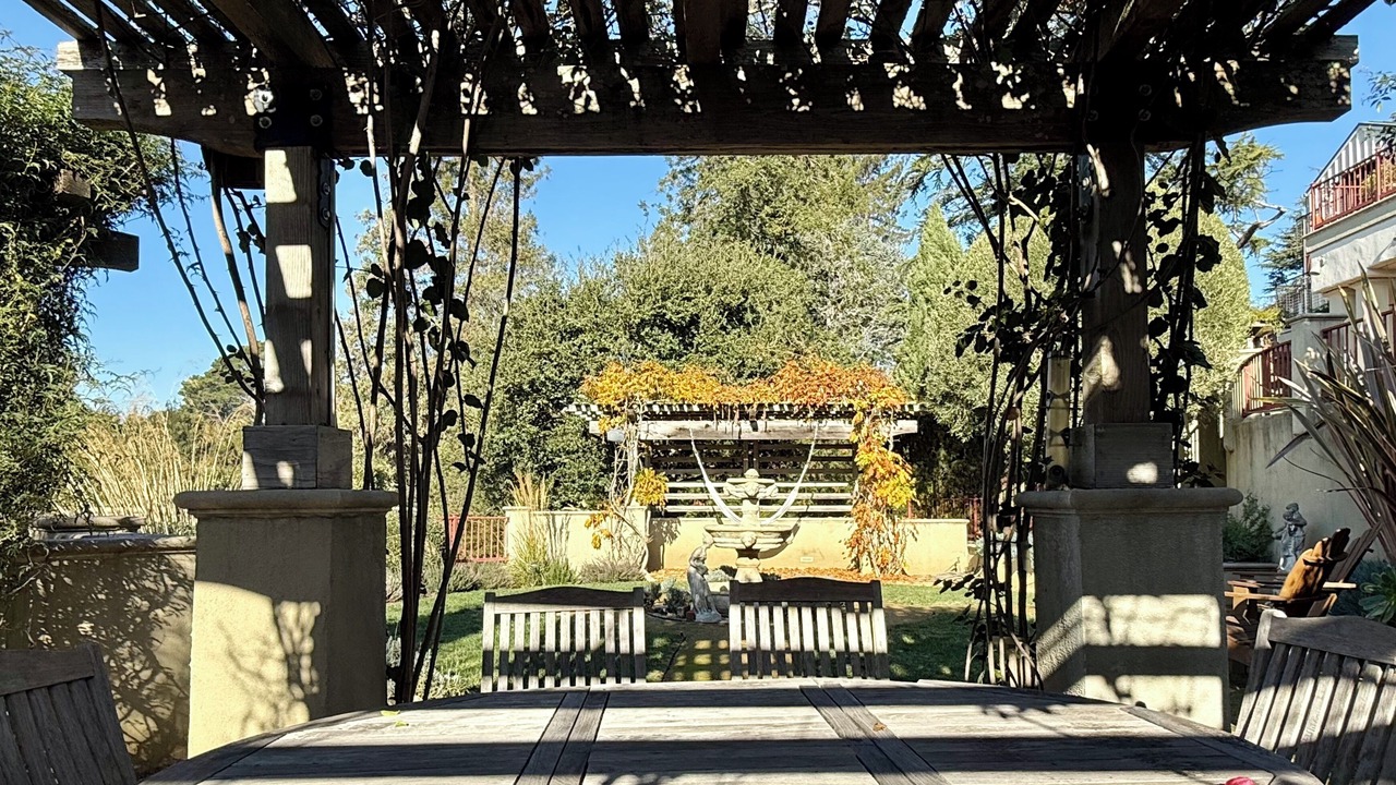 Photo of Outdoor in Upper Rockridge