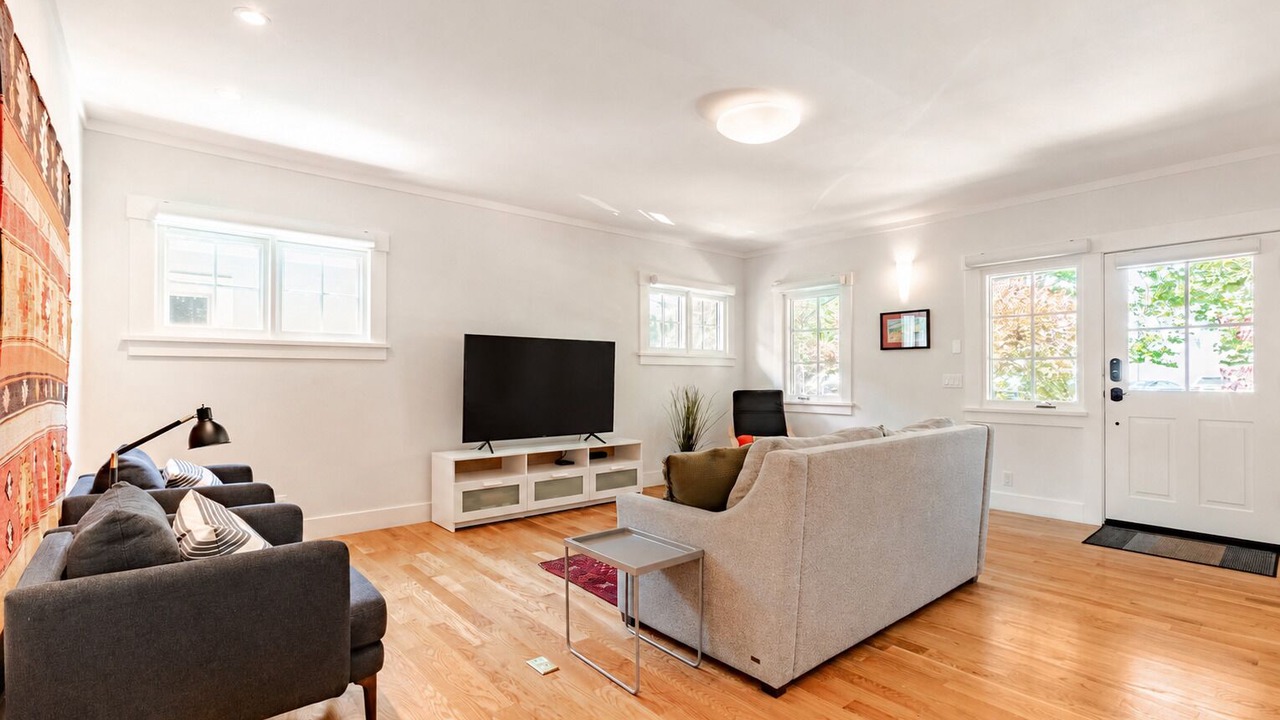 Photo of Livingroom in Rockridge