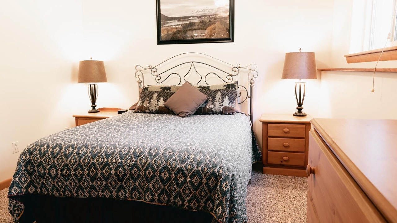 Photo of Bedroom in Haines
