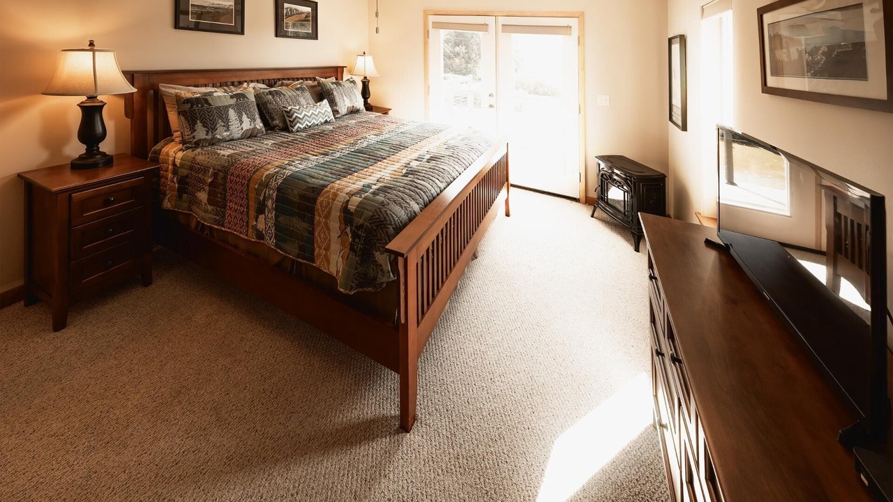 Photo of Bedroom in Haines