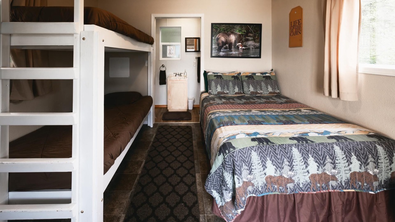 Photo of Bedroom in Haines