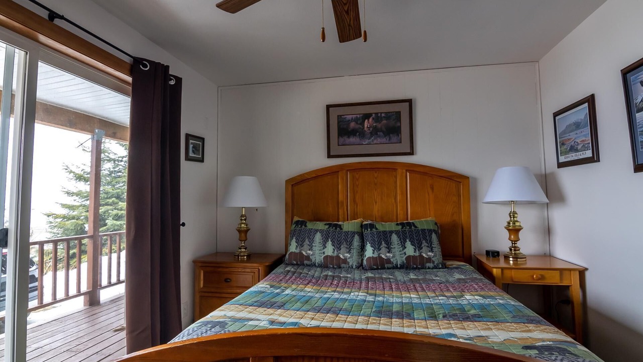 Photo of Bedroom in Haines
