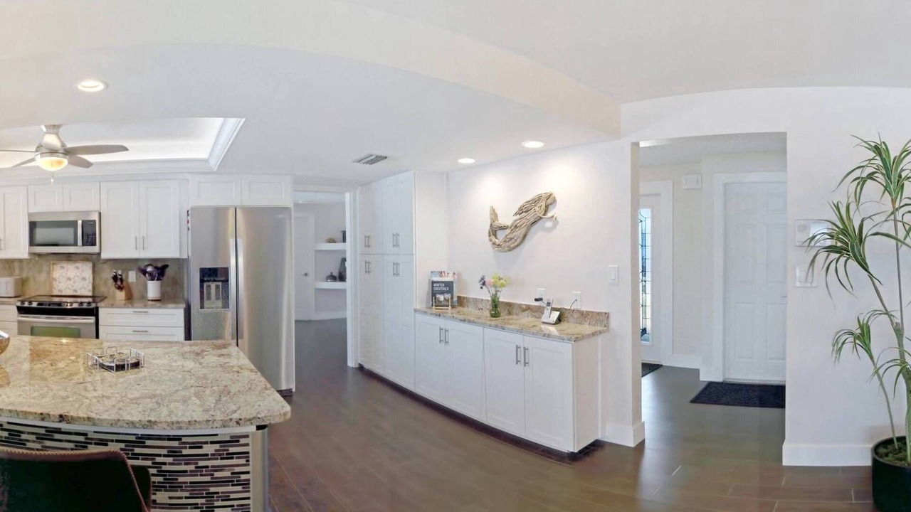 Photo of Kitchen in Yacht Club