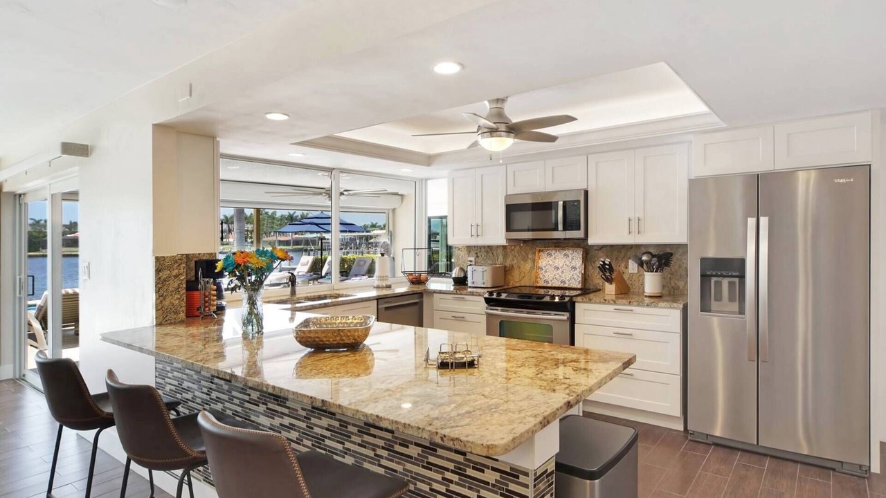 Photo of Kitchen in Yacht Club