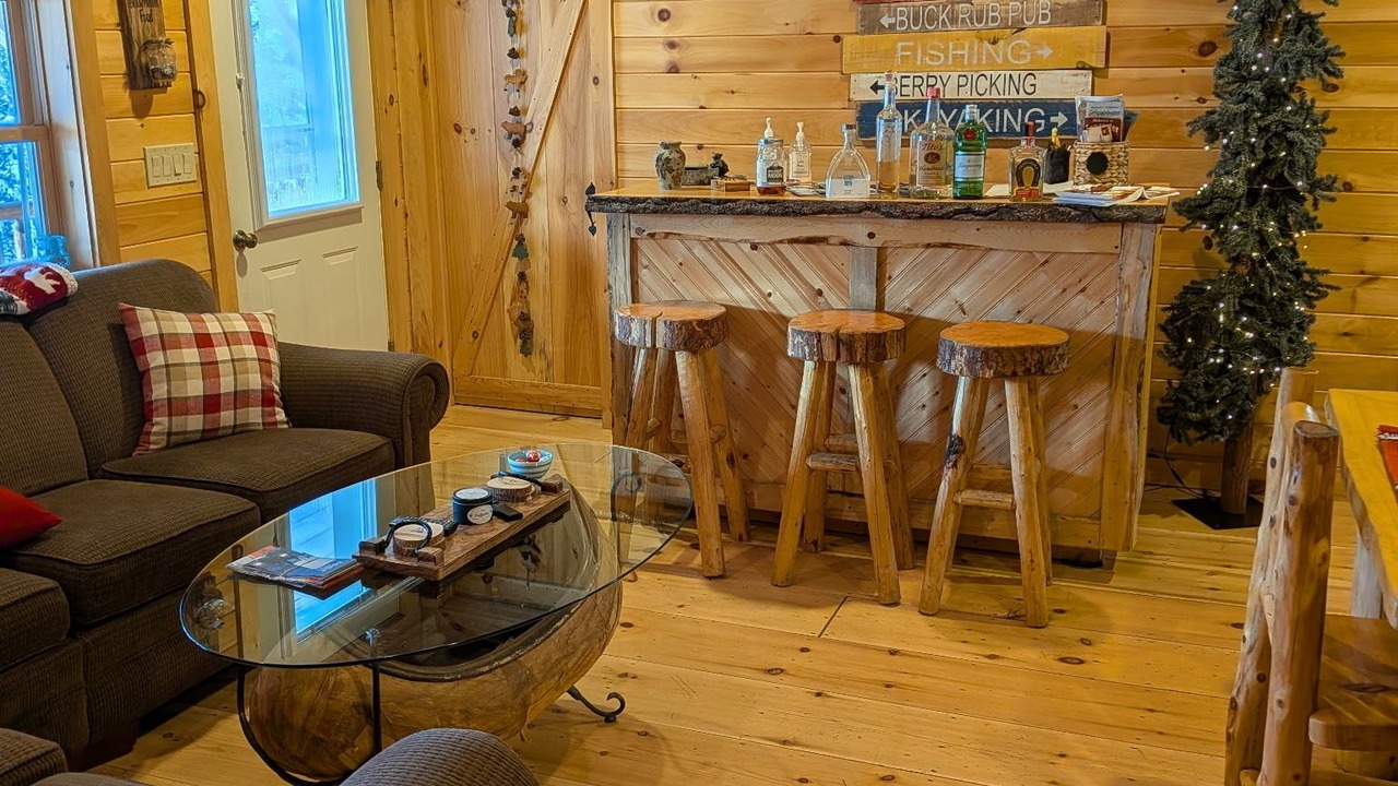 Photo of Livingroom in Pittsburg