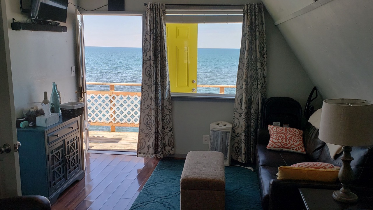 Photo of Livingroom in Homer