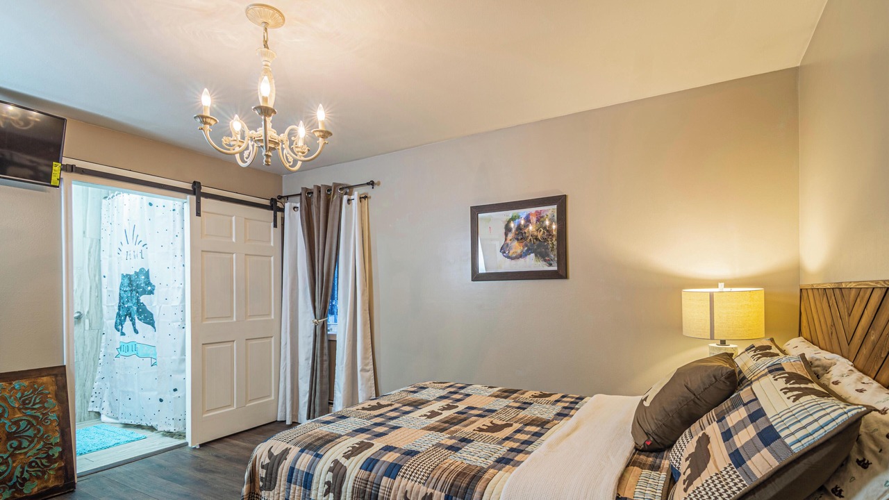 Photo of Bedroom in Fairbanks