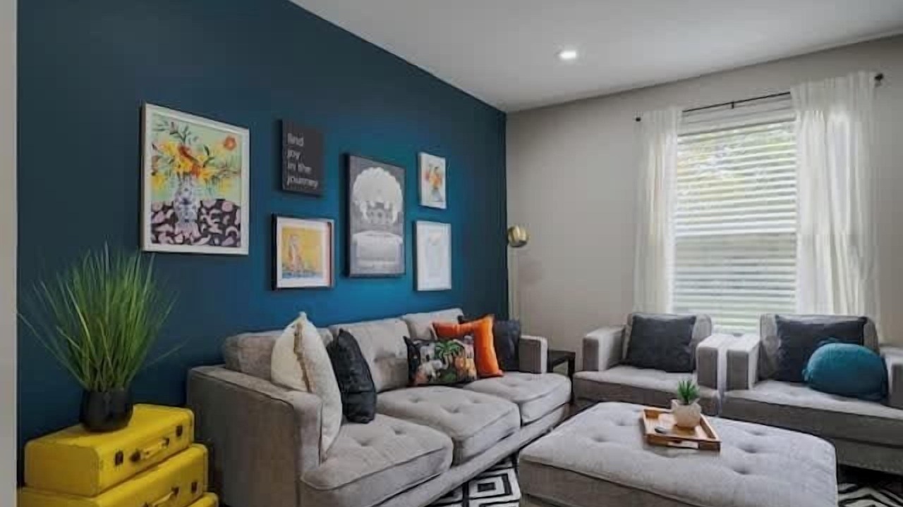 Photo of Livingroom in Near East Columbus