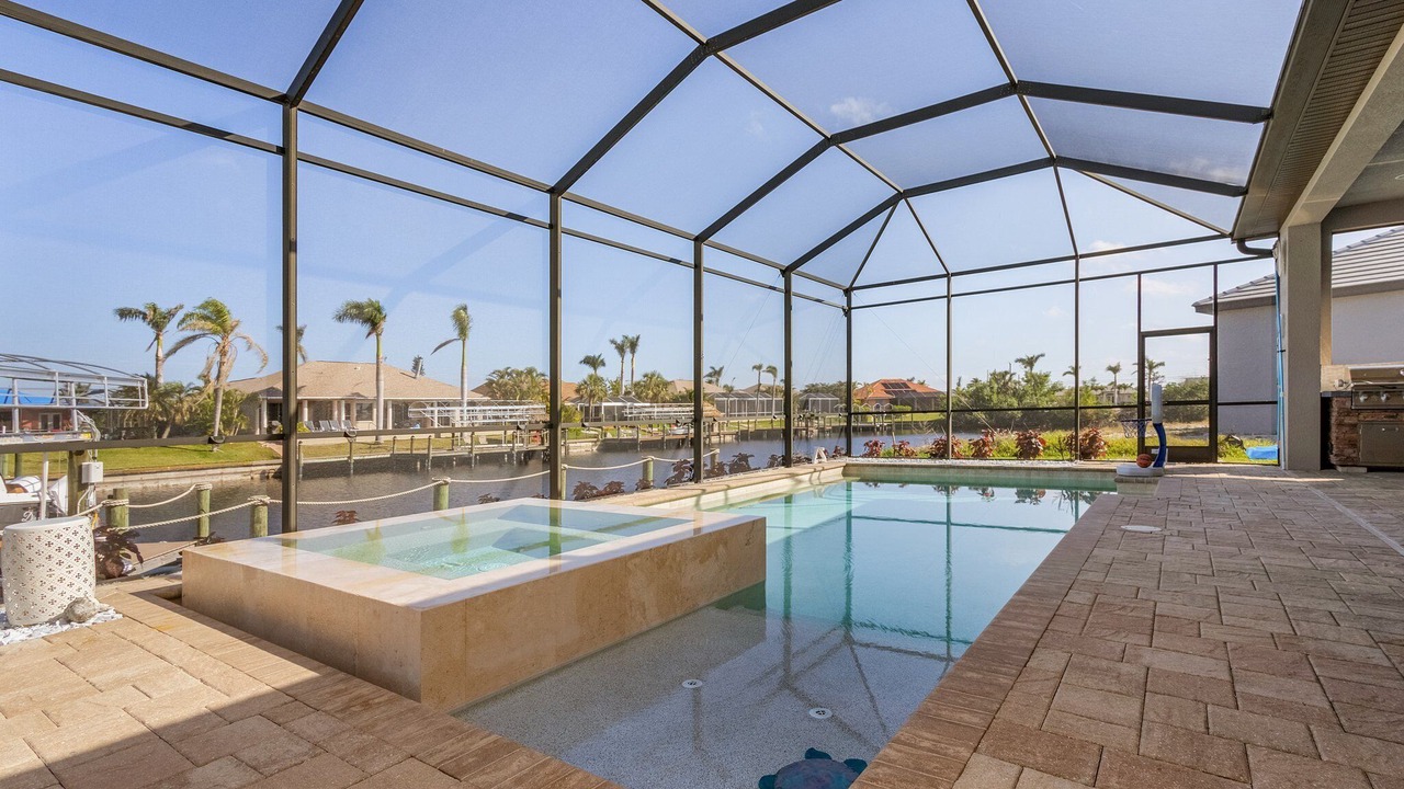Photo of Outdoor in Pelican