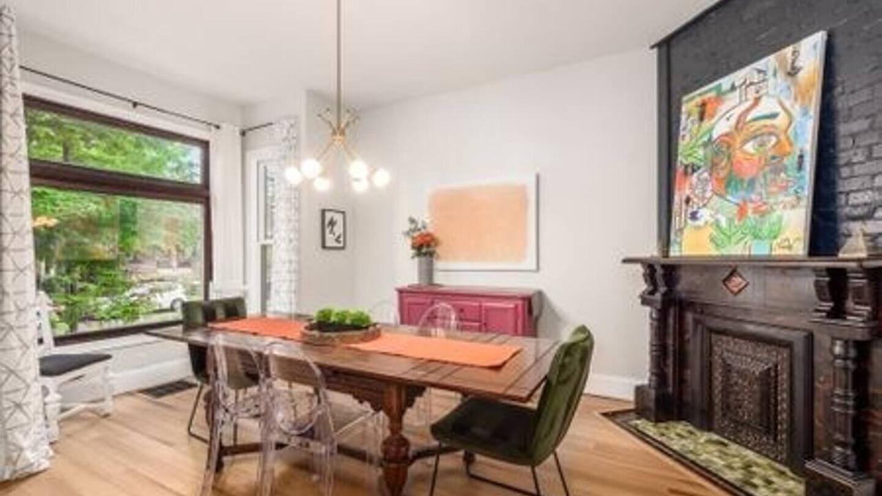 Photo of Livingroom in Victorian Village