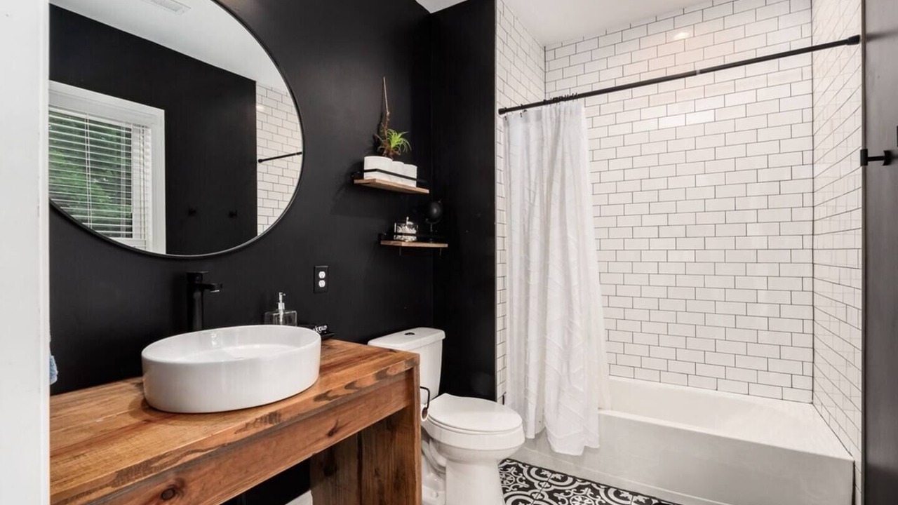 Photo of Bathroom in Victorian Village
