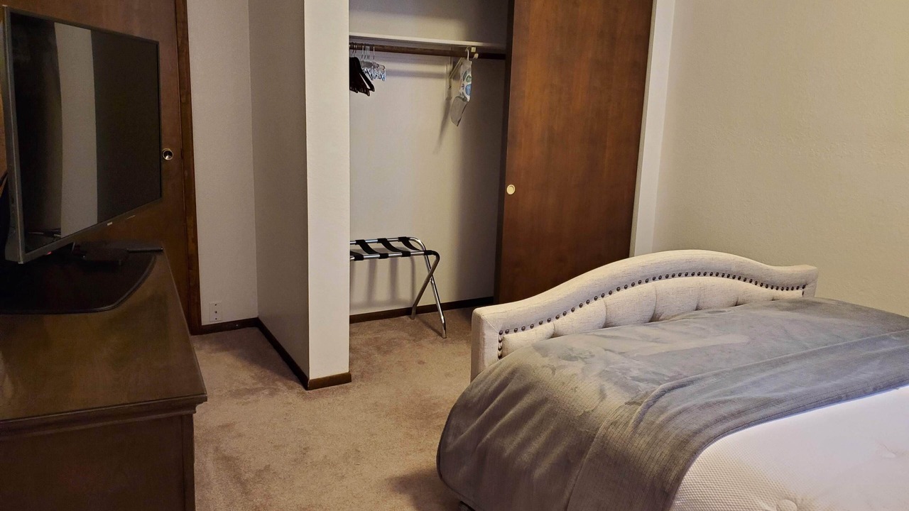 Photo of Bedroom in Eagle River