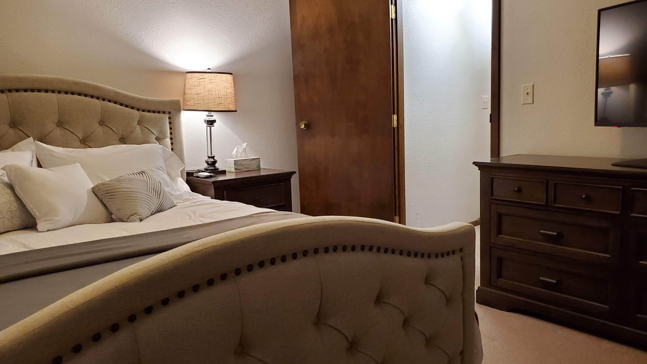 Photo of Bedroom in Eagle River
