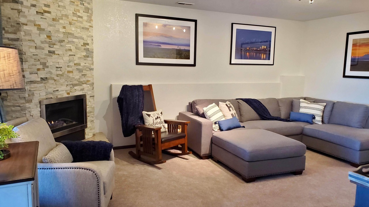 Photo of Livingroom in Eagle River