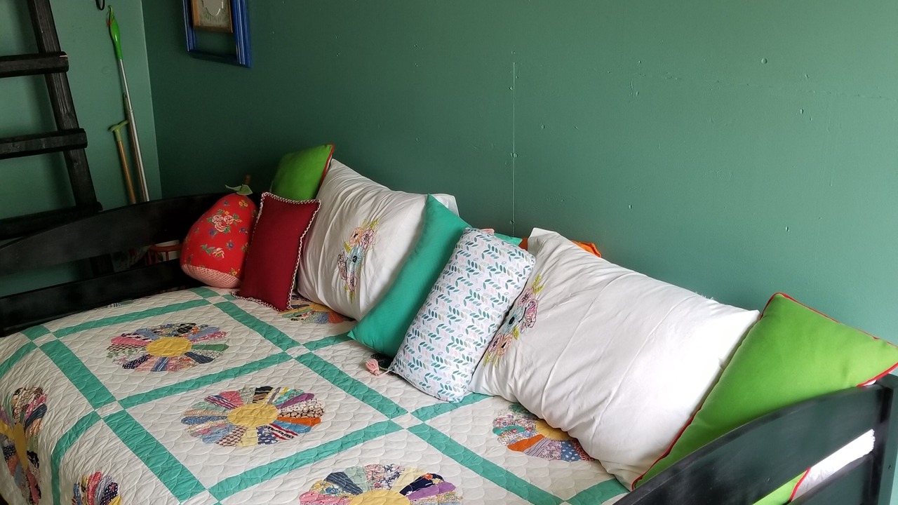 Photo of Bedroom in Kenny Lake