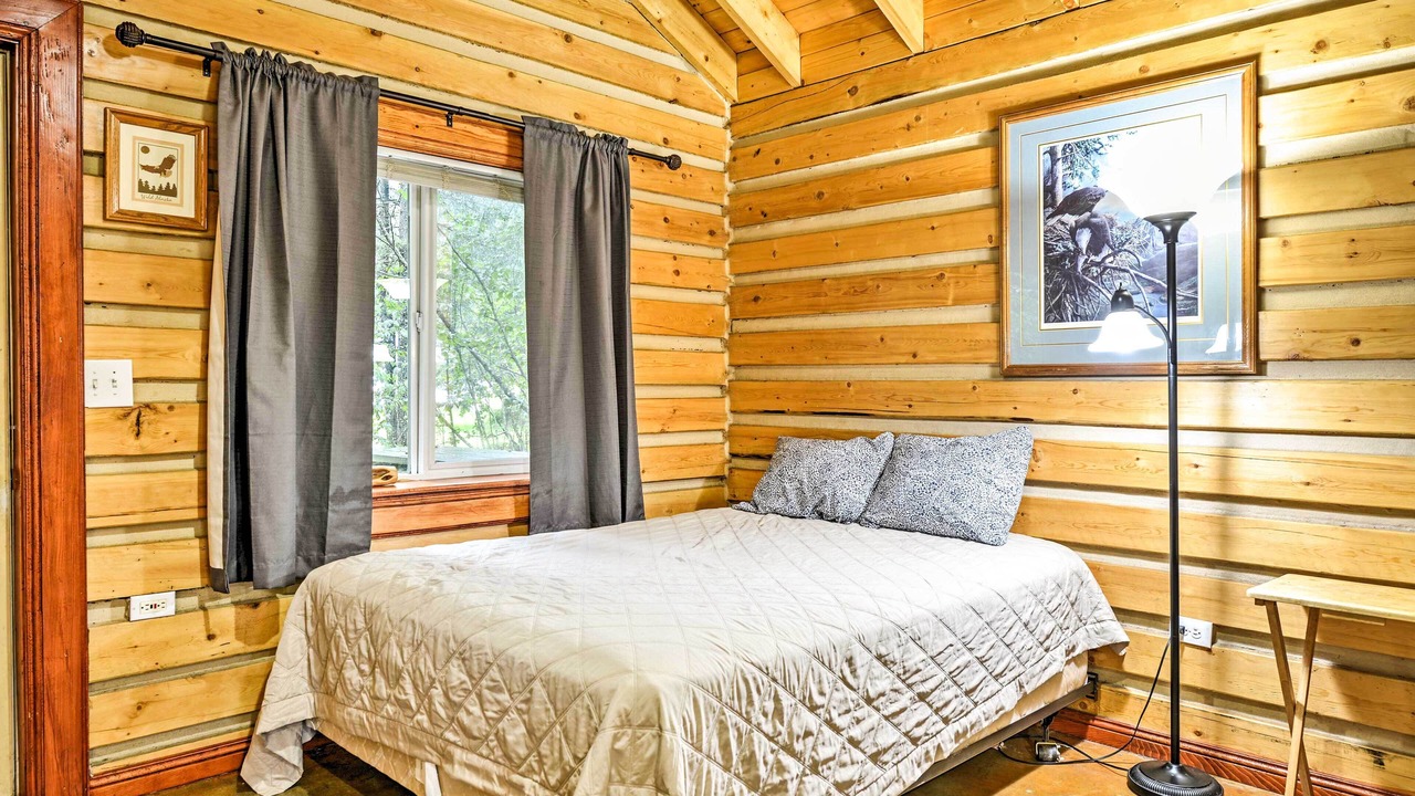 Photo of Bedroom in Bear Creek