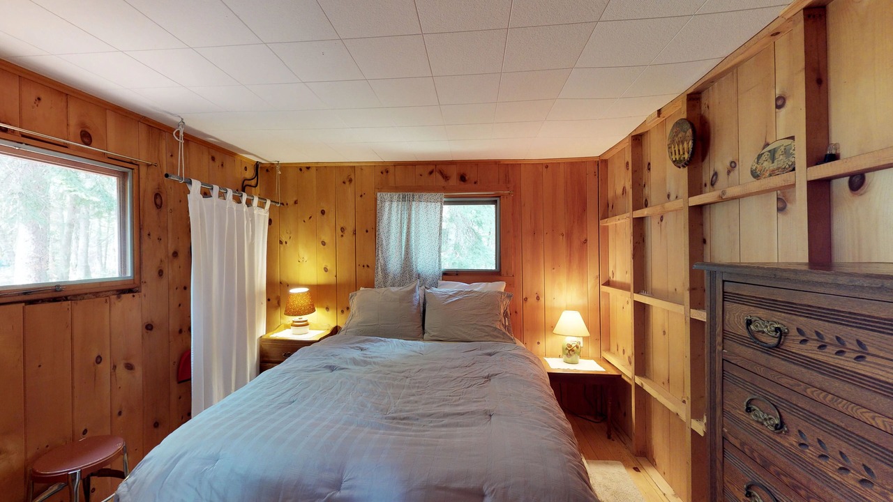 Photo of Bedroom in Northeast Somerset