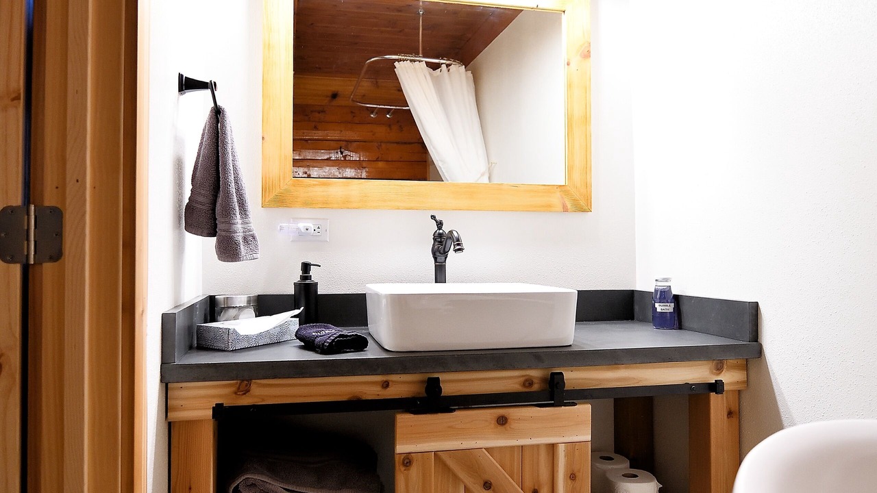 Photo of Bathroom in Girdwood