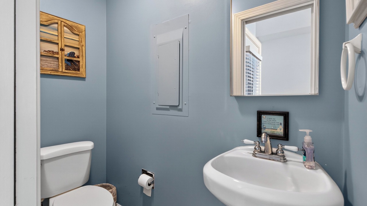 Photo of Bathroom in Country Club Estates