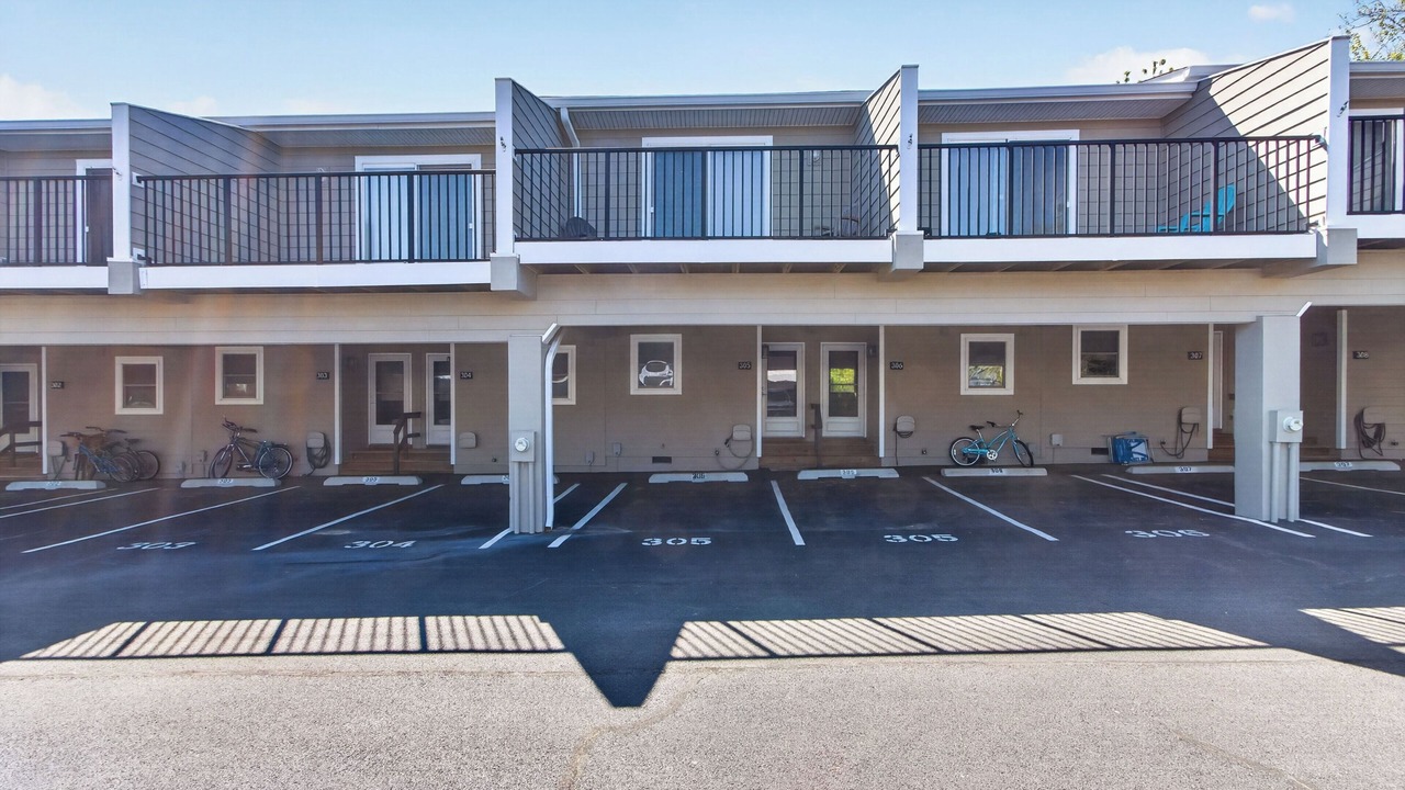 Photo of Outdoor in Country Club Estates