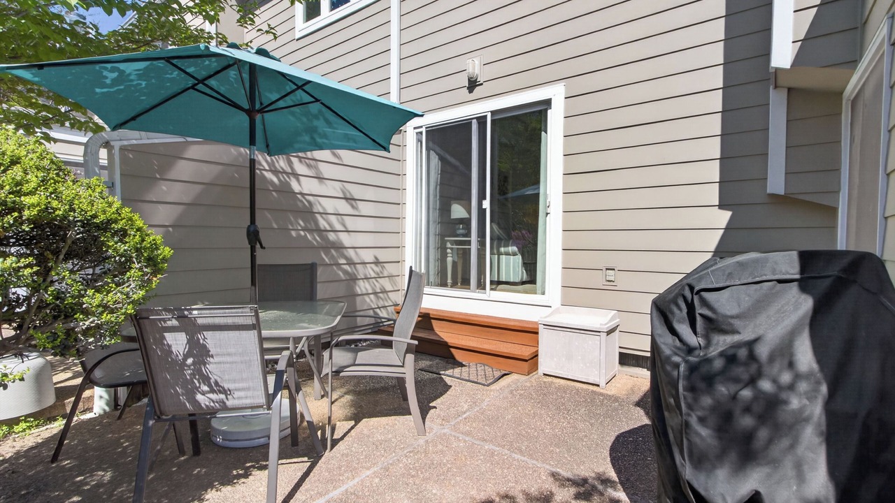 Photo of Outdoor in Country Club Estates