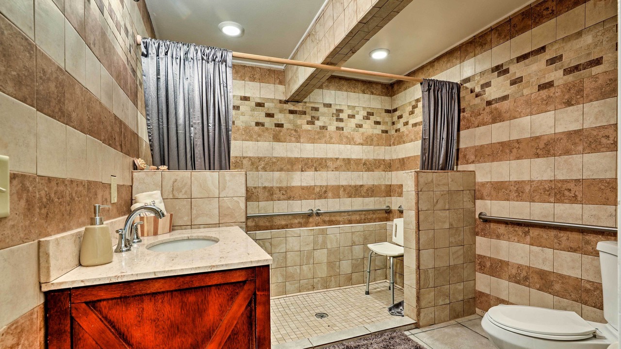 Photo of Bathroom in Mendenhaven