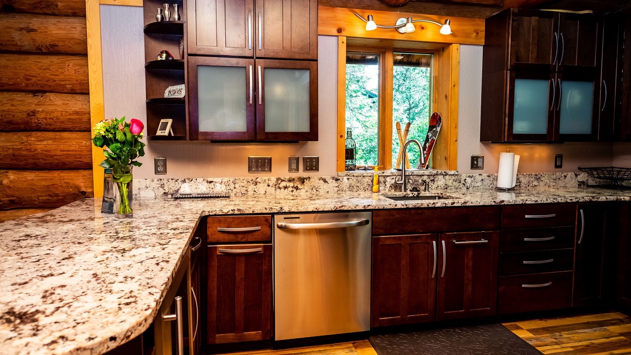 Photo of Kitchen in Alyeska