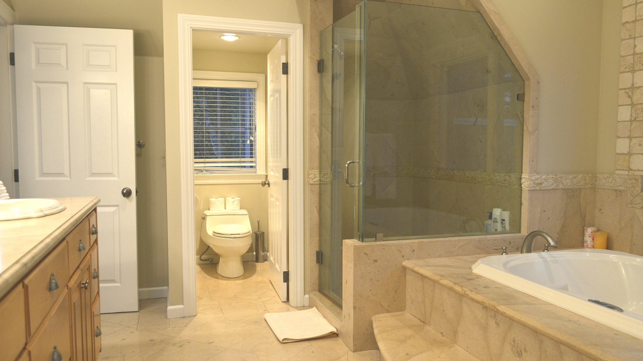 Photo of Bathroom in University Heights