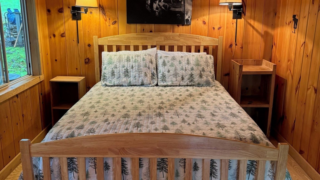 Photo of Bedroom in Greenville Junction
