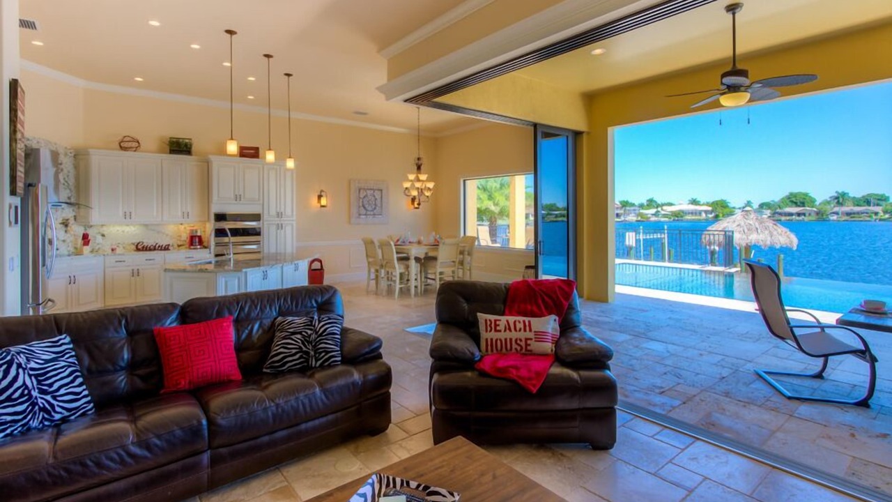 Photo of Livingroom in Eight Lakes
