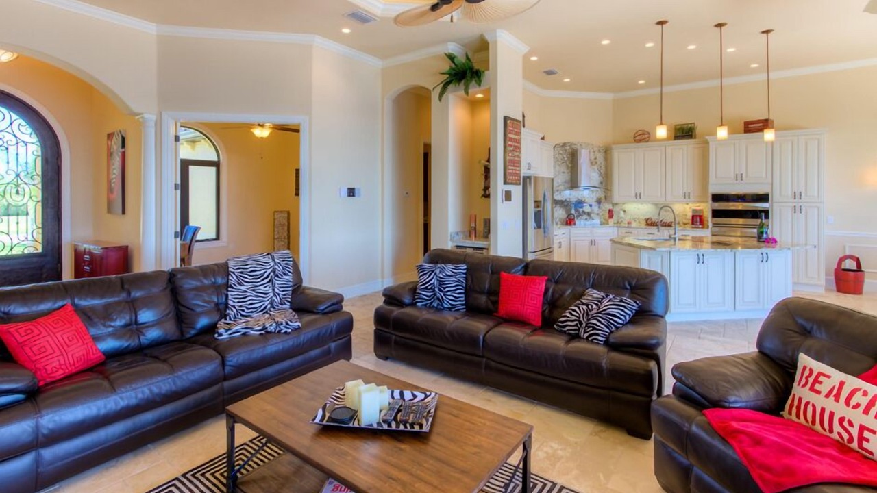 Photo of Livingroom in Eight Lakes