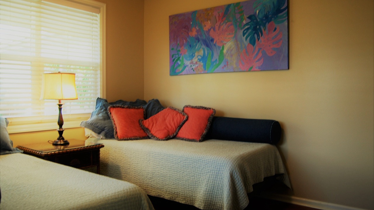 Photo of Bedroom in Lanai City