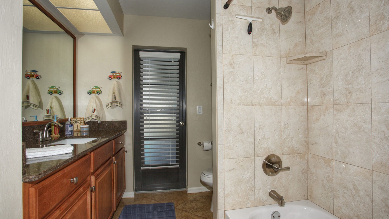 Photo of Bathroom in Pelican
