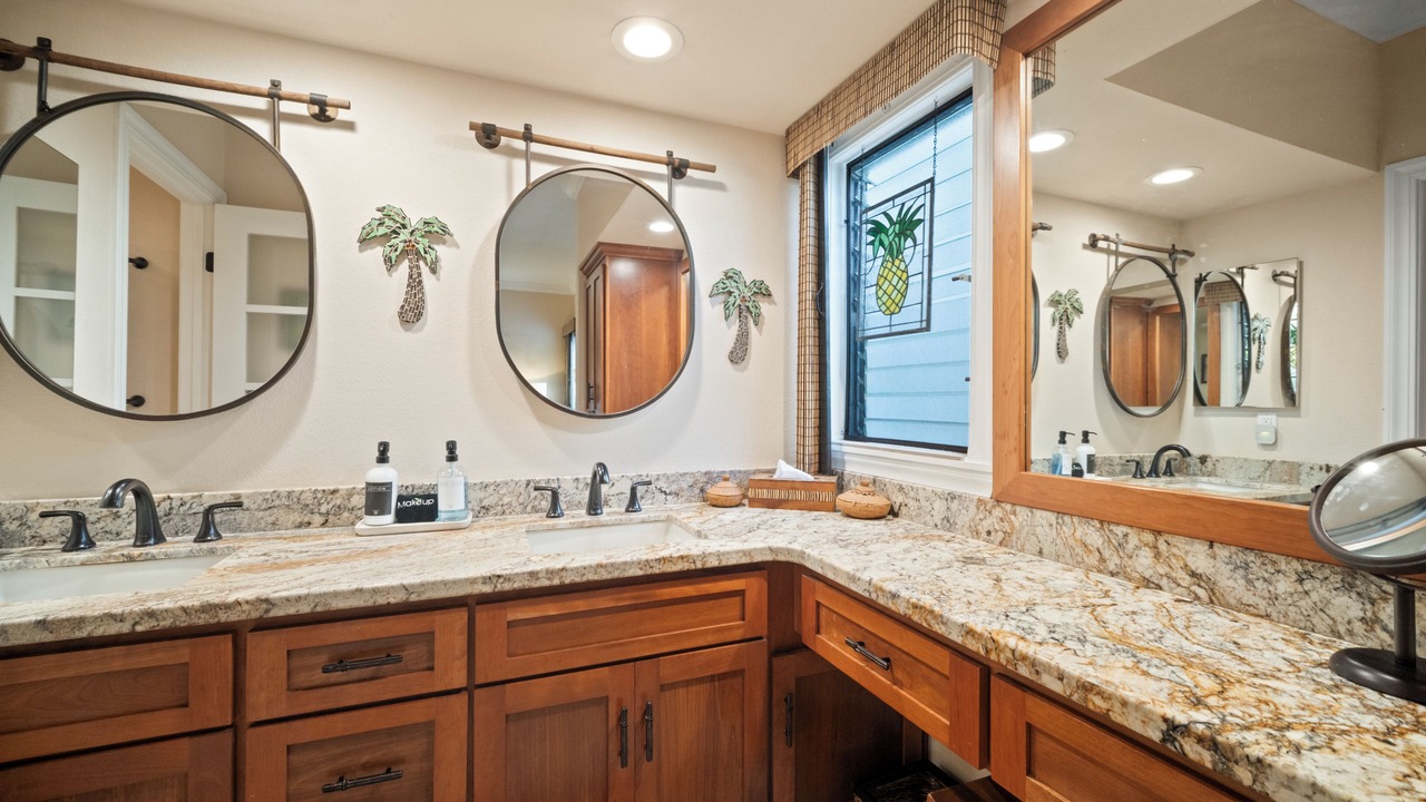Photo of Bathroom in Poipu