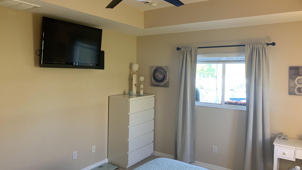 Photo of Bedroom in Pelican